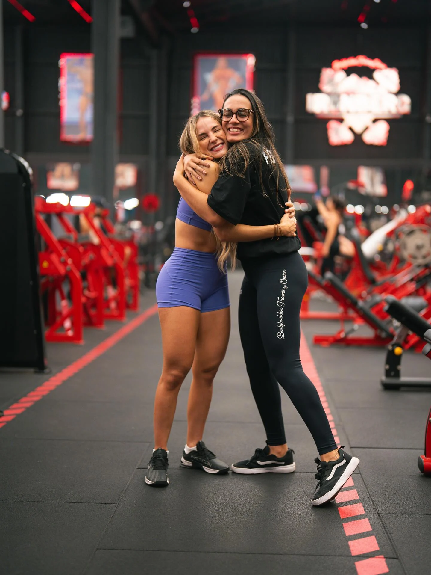 Ramires Barbosa com aluna na Ironberg Alphaville